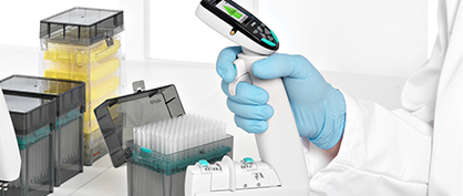 Résolution de la question de l’ergonomie lors du pipetage manuel